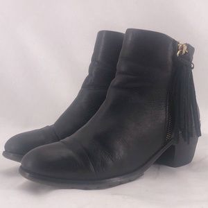 Pikolinos Andorra Tassel Heeled Booties